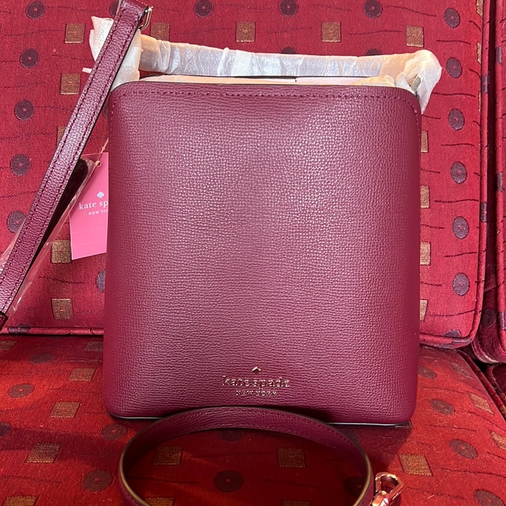 Kate Spade Darcy Small Bucket Bag